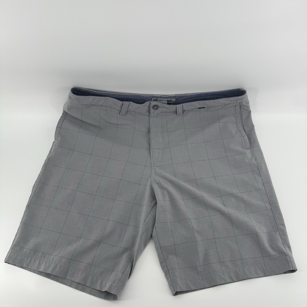Travis Mathew Shorts Mens 38 Gray Plaid Chino Pockets Stretch Preppy Golf